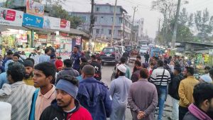 ৭২ ঘণ্টার আল্টিমেটাম দিয়ে ঝালকাঠিতে বরিশাল–খুলনা মহাসড়ক অবরোধ স্থগিত