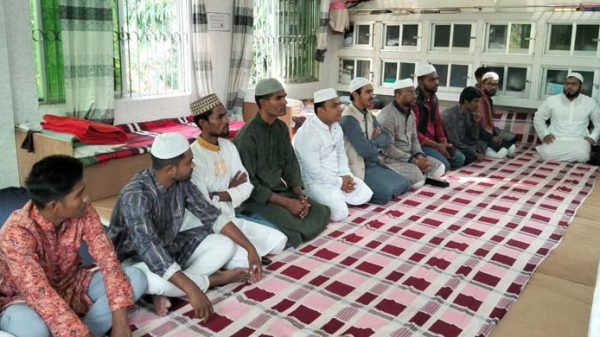 বাংলাদেশ জাতীয়তাবাদী দল (বিএনপি) এর চেয়ারপার্সন বেগম খালেদা জিয়ার আশু রোগমুক্তি ও সুস্থতা কামনায় ঝালকাঠির কাঠালিয়ায় কোরআন খতম ও দোয়া মাহফিল অনুষ্ঠিত হয়েছে। আজ সোমবার (০১