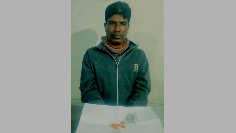 কাঠালিয়ায় ইয়াবাসহ যুবক গ্রেপ্তার