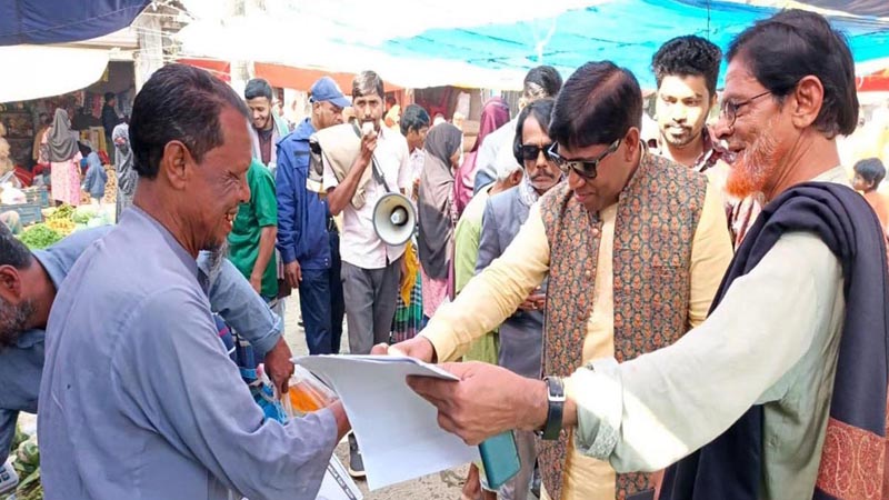 কাঠালিয়ায় জাতীয় পার্টির (জেপি) প্রার্থী রুবেলের গণসংযোগ