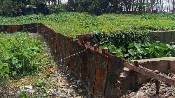 ঝালকাঠি পৌর কর্তৃপক্ষের বিরুদ্ধে সড়ক ও জনপথ বিভাগের জলাশয় ভরাট করে ট্রাকস্ট্যান্ড নির্মাণের অভিযোগ