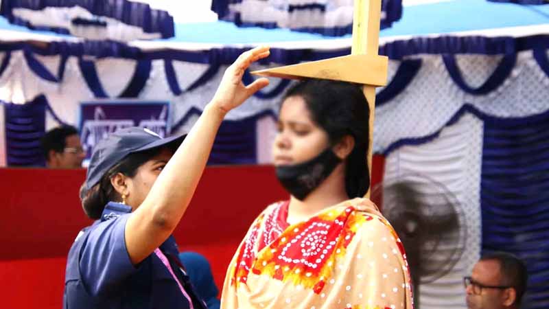 ঝালকাঠিতে ট্রেইনি রিক্রুট কনস্টেবল (টিআরসি) নিয়োগের প্রথম দিনের কার্যক্রম সম্পন্ন